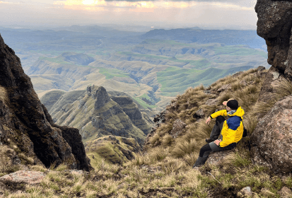 Crossing the Drakensberg: 180 kilometers in the wilderness, where every step costs something