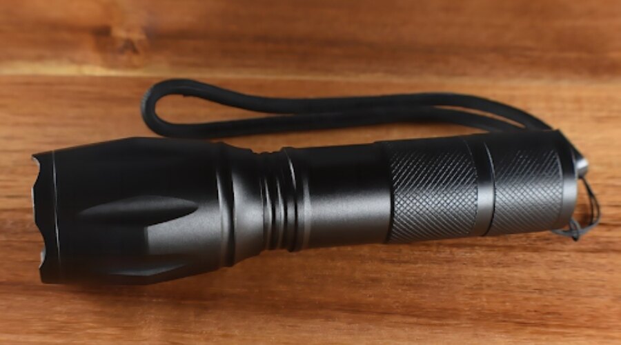 Led flashlight 