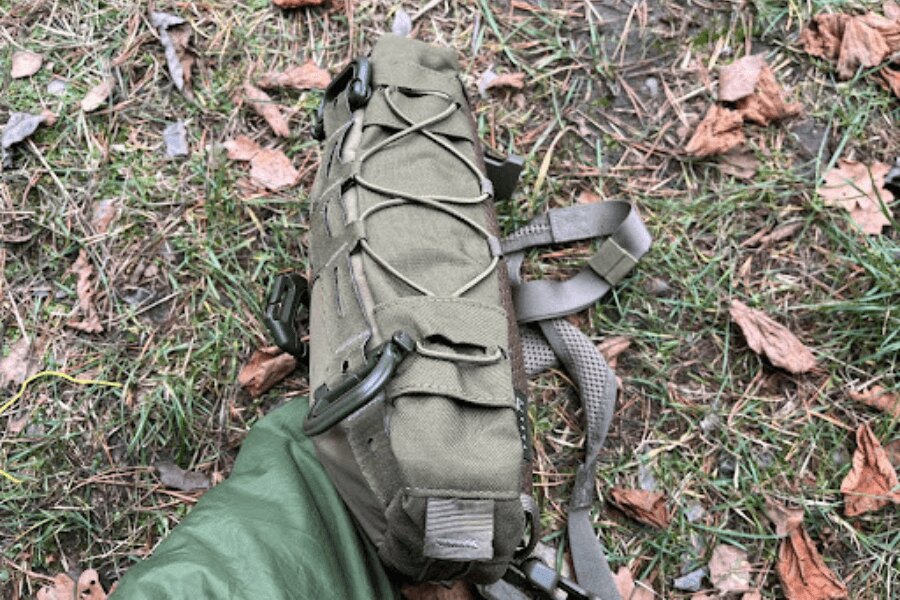 Chest pack Helikon-Tex Numbat - underside. Source: Tibor Hrušecký