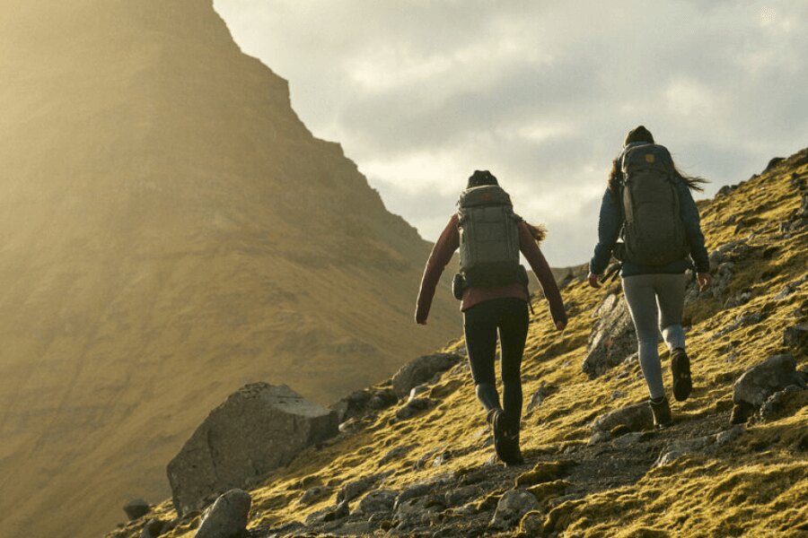 Fjällräven clothing in the mountains. Source: Fjällräven, Rigad.cz