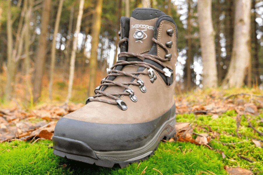 The LOWA Tibet outdoor boot. Source: Rigad