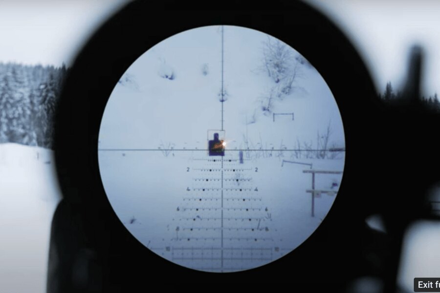 After hitting the GOAST Target System<sup>&reg;</sup> E-Type thermal target the GOAST Target System<sup>&reg;</sup> LED Flasher target indicator flashes. Source: parallaxcts.com, Rigad.cz 