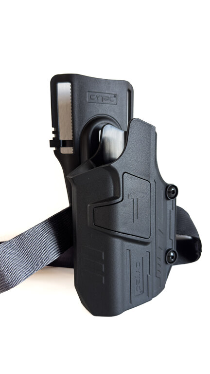 Mega-Fit Pistol with Light Holster Cytac®, Low Ride Belt Loop